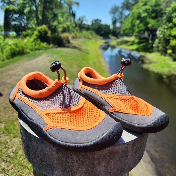 Water Shoes Kids Wonder Nation Orange and Gray Size 3 Adjustable Boys Girls - Picture 2 of 9